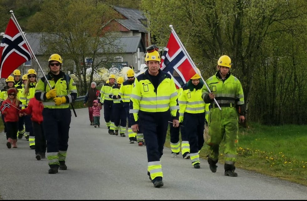 16. maitog i Hersdal. Mange hadde funnet veien til campen. Foto: Knut R. Apeland