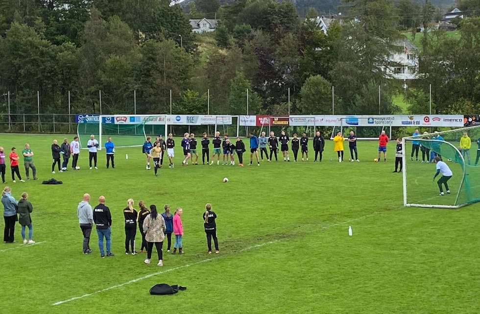 Med på vinnerlaget var følgende spillere:
Øystein Bjelland Rønnevik, Mathias Kaldstad Bringedal, Adrian Thomassen, Fredrik Østrått Bjelland og Henrik Østrått Bjelland. Foto: Skjold IL