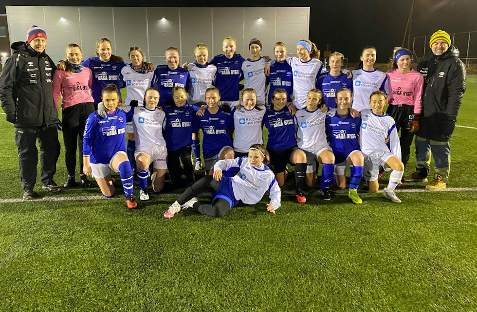 Da var sesongen i gang på skikkelig for Falkeid sine U20-damer. Foto: Asbjørn Bakken