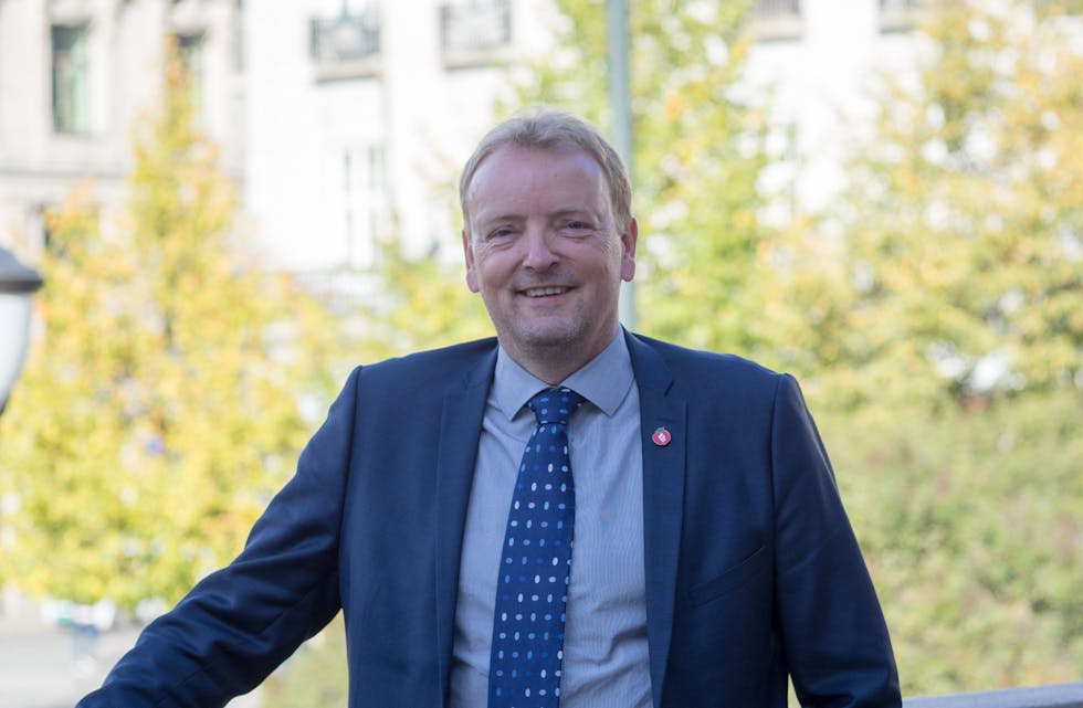 Stortingspolitiker Terje Halleland (Frp) er glad for at partiet fikk gjennomslag for bompengefjerning og ferjeprisredusering.
Foto: Stortinget