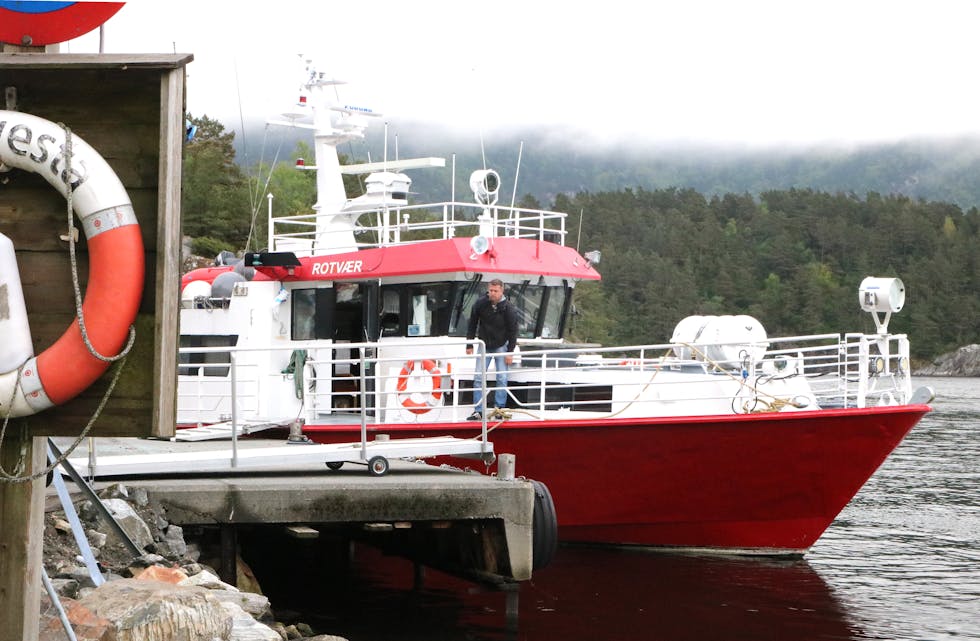Det er slutt for Haugaland Skyssbåt og Rotvær frå 1. juli. Terje Hettervik skulle ønske kommunen ville bidra meir økonomisk til ei løysing ligg på bordet.
Foto: Mona Terjesen