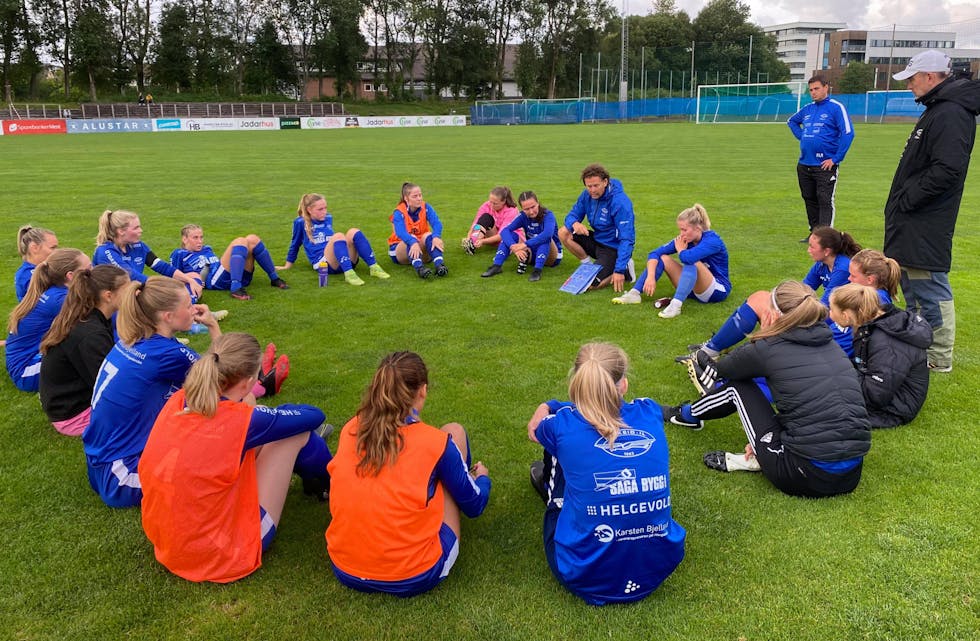 Det ble en solid gjennomkjøring for Falkeid-damene. Foto: Asbjørn Bakken