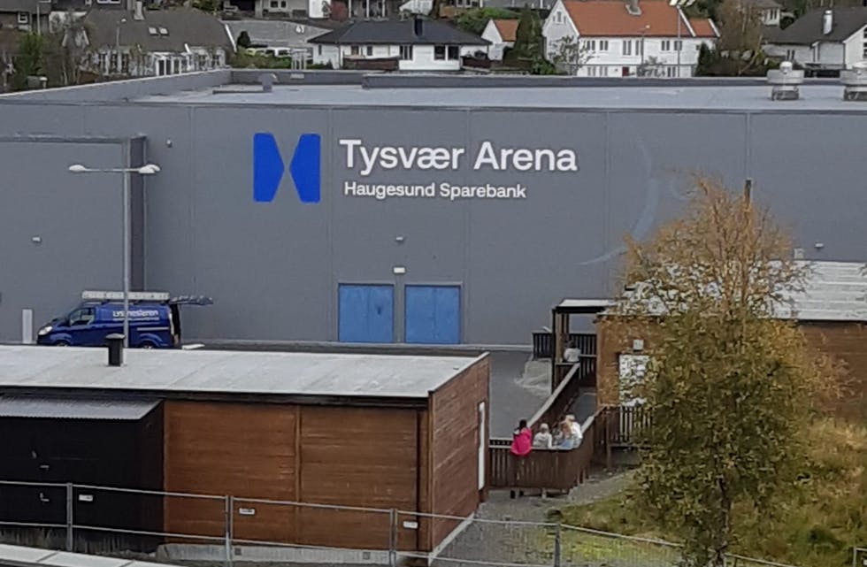 Ingen skal være i tvil om det nye navnet på storhallen, eller hvem som sponser navnet. Foto: Reidar Pedersen