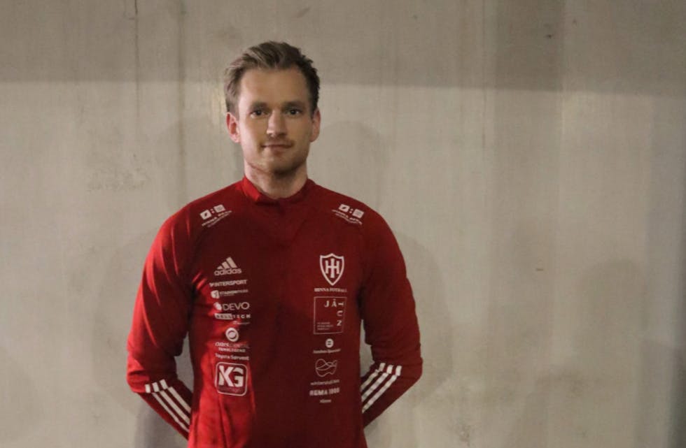 Nå er Aleksander Gundersen (27) Hinna-spiller.