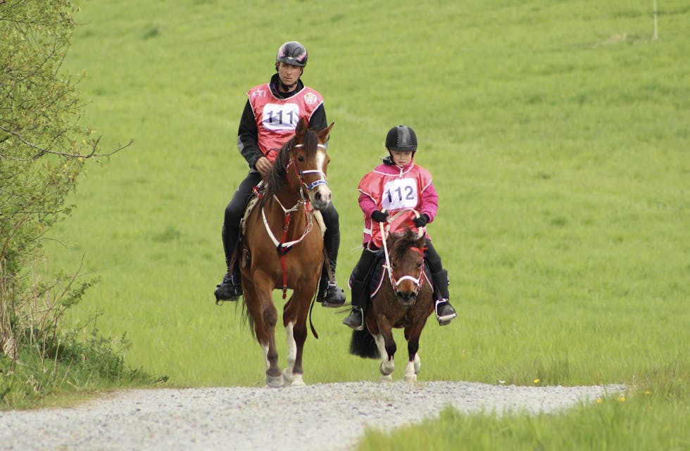 Lørdag er det klart for et nytt distanseritt på Frakkagjerd. det betyr at det vil være hester i turløypene. Foto: Indre Haugaland Ryttersportsklubb