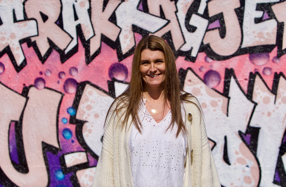 Rektor ved Frakkagjerd ungdomsskule Monica Bjoland Andersen ser fram til å ta inn 145 nye 8. klassingar til hausten. Det betyr fem klassar på dette trinnet.
Foto: Alf-Einar Kvalavåg