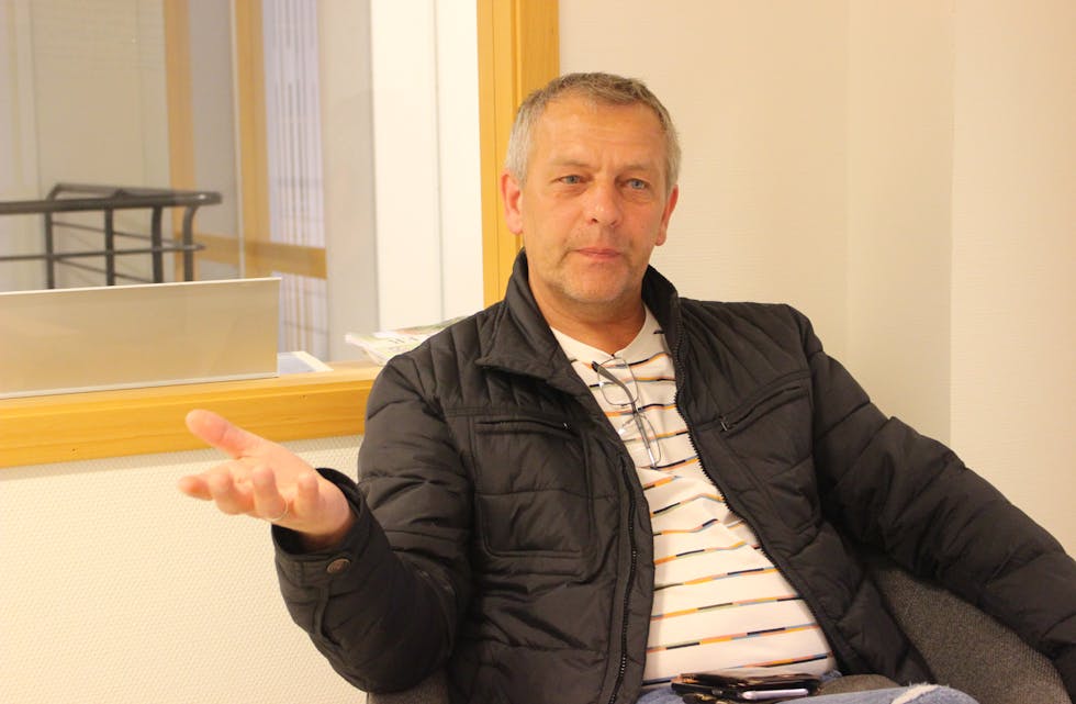 Ivar Ekornrød, leder i Tysvær Revmatikerforening, er oppbrakt over at kommunen vil stenge terapibassenget for godt. Men foreningen kjemper videre for sin sak.