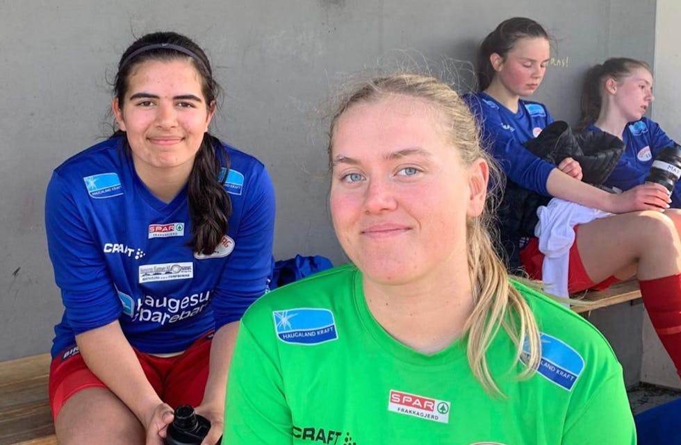 Johanne Wåge Haakull måtte steppe inn som keeper, og Serina Aksdal fikk sin debut for Stegaberg-damene i Egersund. Foto: Privat