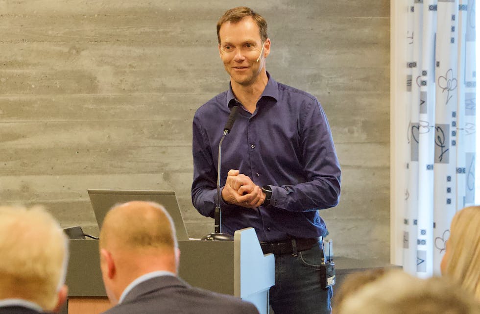 Svein Kvernstuen i Beyonder jobbar nå dag og natt for å avklare ein del svært avgjerande punkt for å kunne starte med finansiering av den nye komponentfabrikken for batteri på Gismarvik. Tysdag informerte han kommunestyret i Tysvær.
Foto: Alf-Einar Kvalavåg