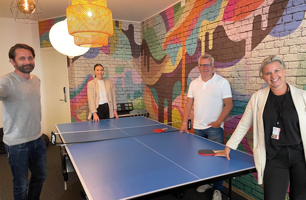 Idrettskonsulent i Tysvær kommune, Geir Stakkestad, leiar for Avanti, Hannah Høiby, inspektør på Frakkagjerd ungdomsskole, Lars Helge Kvinnesland og Ellen Sofie Bertelsen, Haugesund Røde kors og prosjektleiar for «Hulå».
Foto: Privat