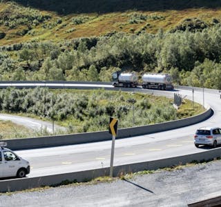 Blir E134 utsatt blir det mange nye år med trafikk i Røldalssvingene. 
Foto: Bård Asle Nordbø / Statens vegvesen