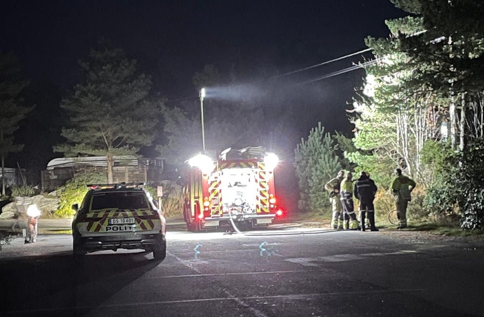 Det skal brenne i en lyktestolpe på Grindafjord Feriesenter. Foto: Øyvind Østebøvik