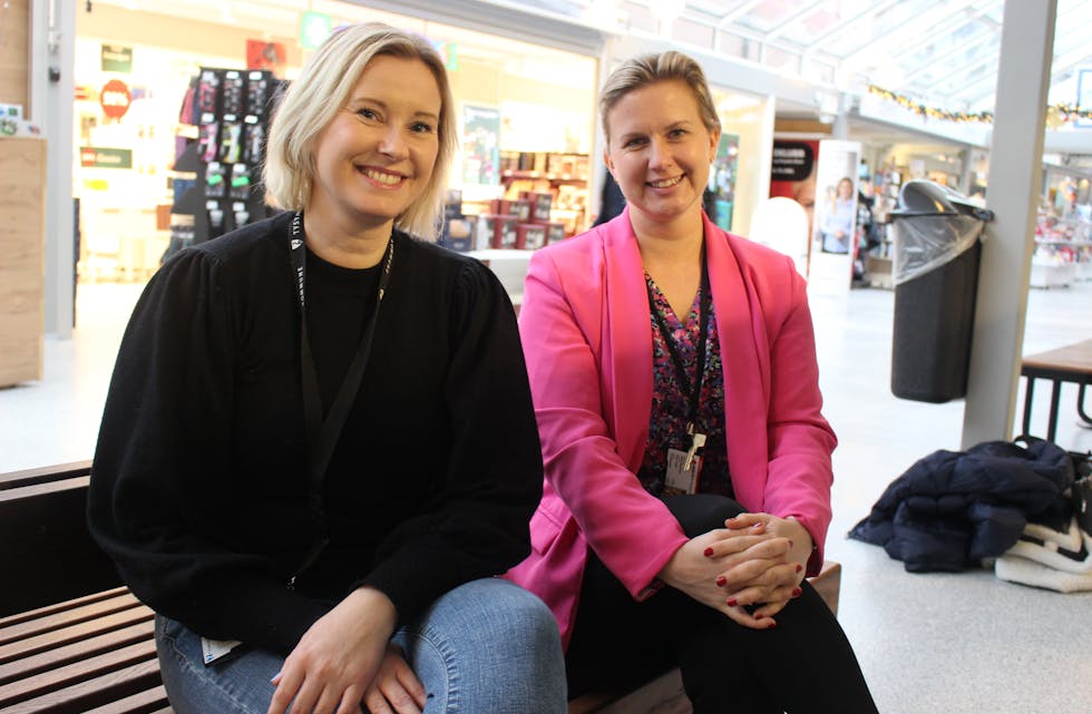 Ellen Sofie Bertelsen og Grethe Vangsnes nyt ei god førjulstid med heimelaga julegåver