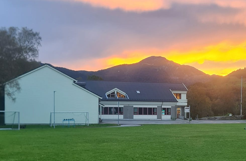 Straumen skule skal ha ny rektor. Fire har søkt. Foto: Straumen skule/Tysvær kommune