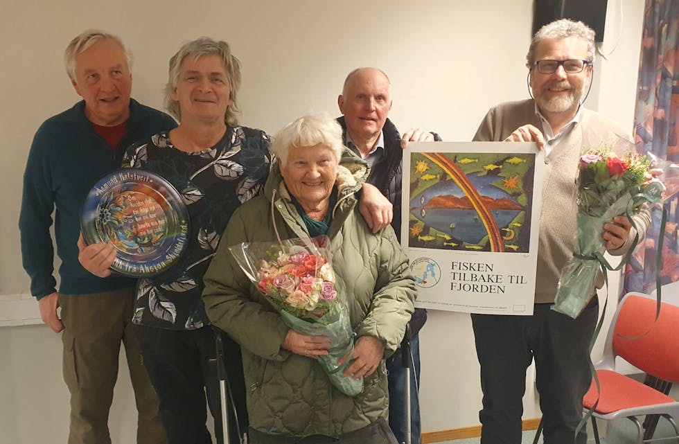 Frå venstre : Sigbjørn W.Mortveit, Åsmund Kalstveit, Randi Aursland, Karsten Sørli og Nils Olav Østrem (foto : Jan H. Øvernes)