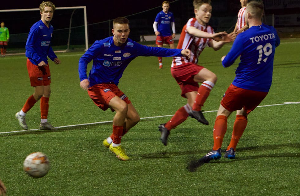 Stegaberg og Avaldsnes møttes til semifinale i vintercupen i kveld. Karmøy-laget vant 3-1. Foto: Alf-Einar Kvalavåg