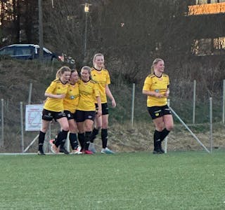Hele fem klubber var involvert da Vard/Skjold/Falkeid Slo Stegaberg/Kolnes 2-0. Foto: Ronja Borgenvik