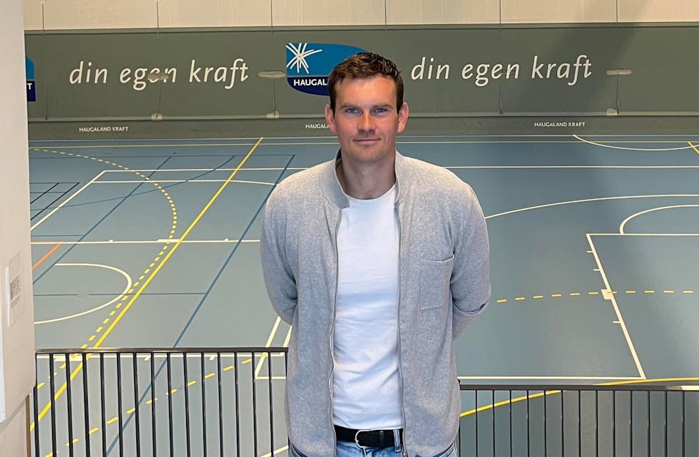 Ta vel imot vår nye daglige leder Eirik Grønhaug, skriver Tysvær Arena Haugesund Sparebank på Facebooksiden sin.