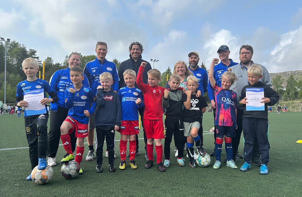 Stegaberg IL er i ekstase etter å ha mottatt støtte fra SpareBank 1 SR-Bank til oppføring av ny kunstgressbane.
