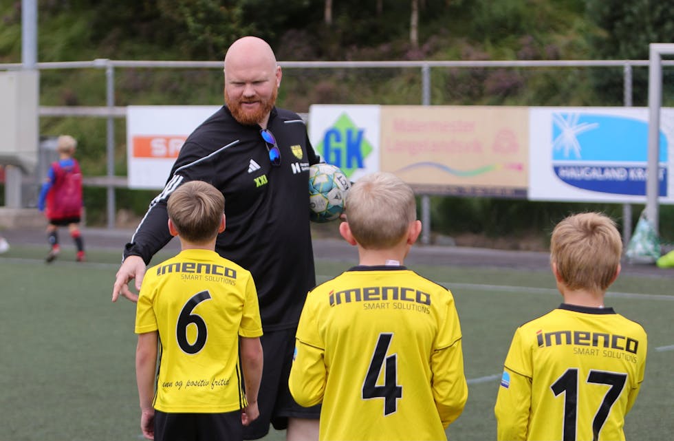 Trener Erlend Bjelland hadde med seg et Skjold-lag på cup på Frakkagjerd. Foto: Alf-Einar Kvalavåg