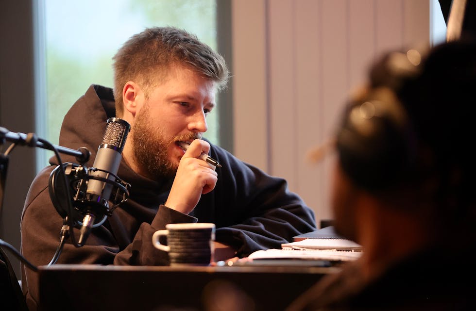 Eit par veker heime i Espevik gjer tydeleg godt for Peder Losnegård. Nye songar og nye idear kjem som perlar på ei snor.
Foto: Alf-Einar Kvalavåg