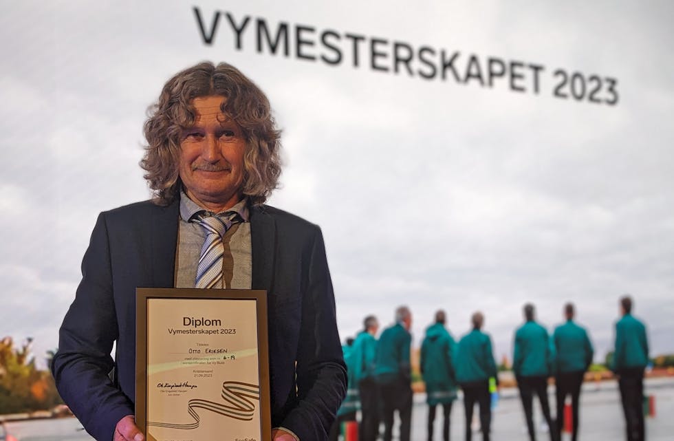 Otto Eriksen er en av landets beste bussjåfører. Foto: Vy