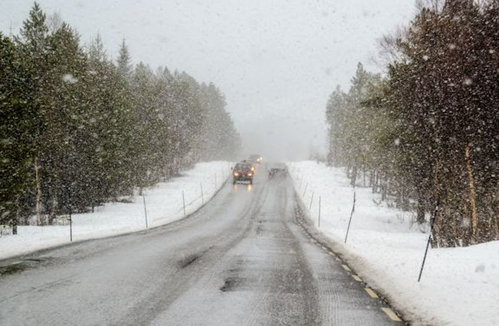 Om vinteren endrar køyreforholda seg, og du kan ikkje venta is- og snøfrie vegar. Berekn god tid og køyr etter forholda.