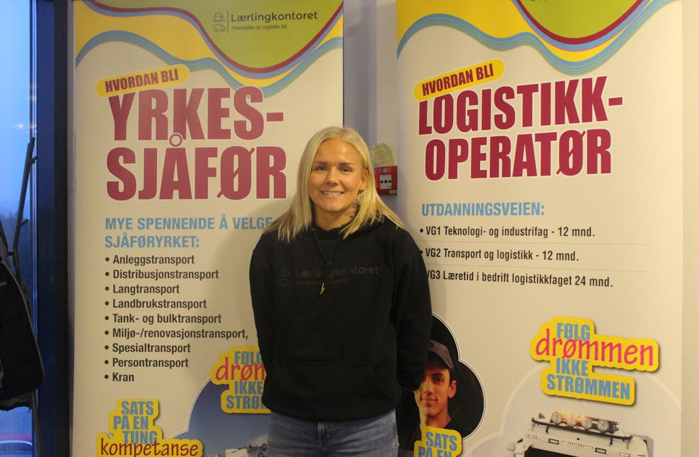 Camilla Grindheim er dagleg leiar på Lærlingkontoret Yrkessjåfør og Logistikk. Dei hjelper ungdom til å få lærekontrakt hos transportbedrifter, og følgjer dei opp under læretida.

Foto: Marit Tvedt
