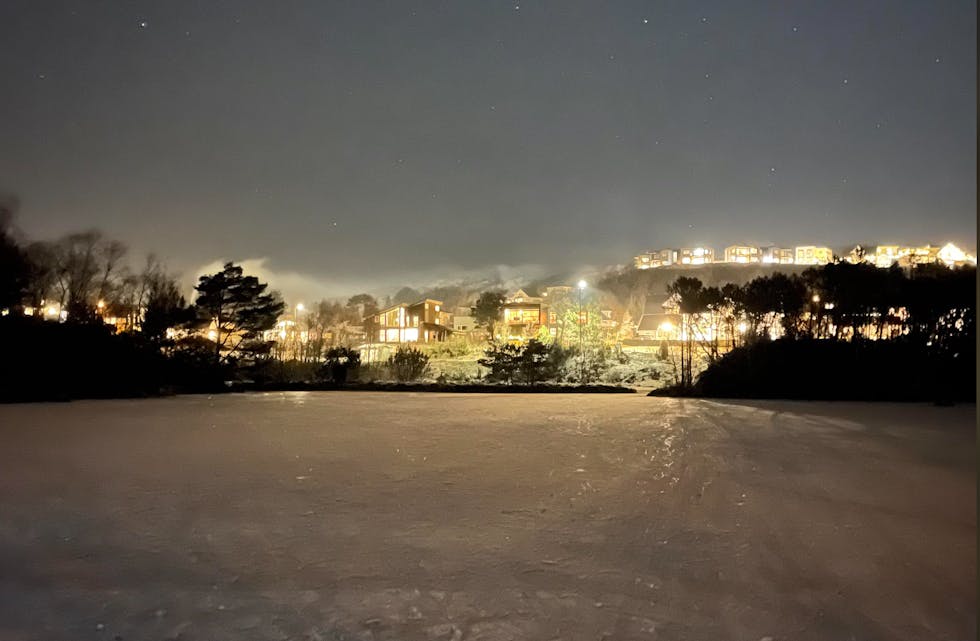 Vinternatt over Frakkagjerd. Foto: Monica Maagerud Strand