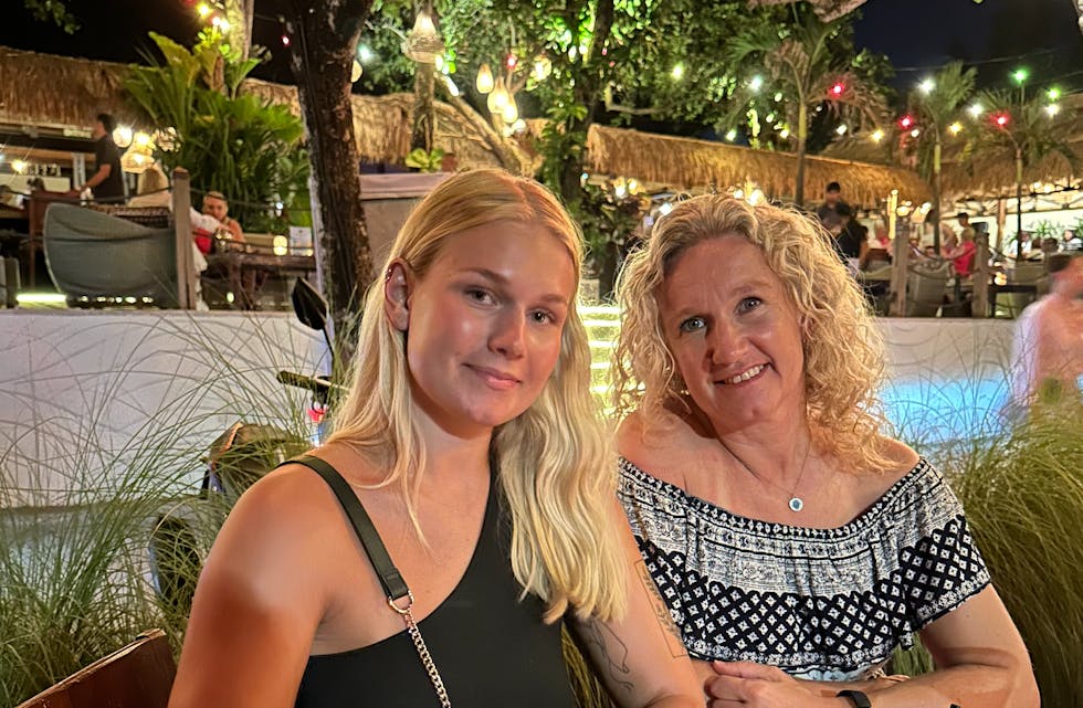 Tiril Muller Andersen (21) vil bli lærer. – Jeg ønsker å ha mange jobbmuligheter, da kan jeg ikke låse meg i en jobb der jeg vet det er vanskelig å få fast stilling, sier Andersen.