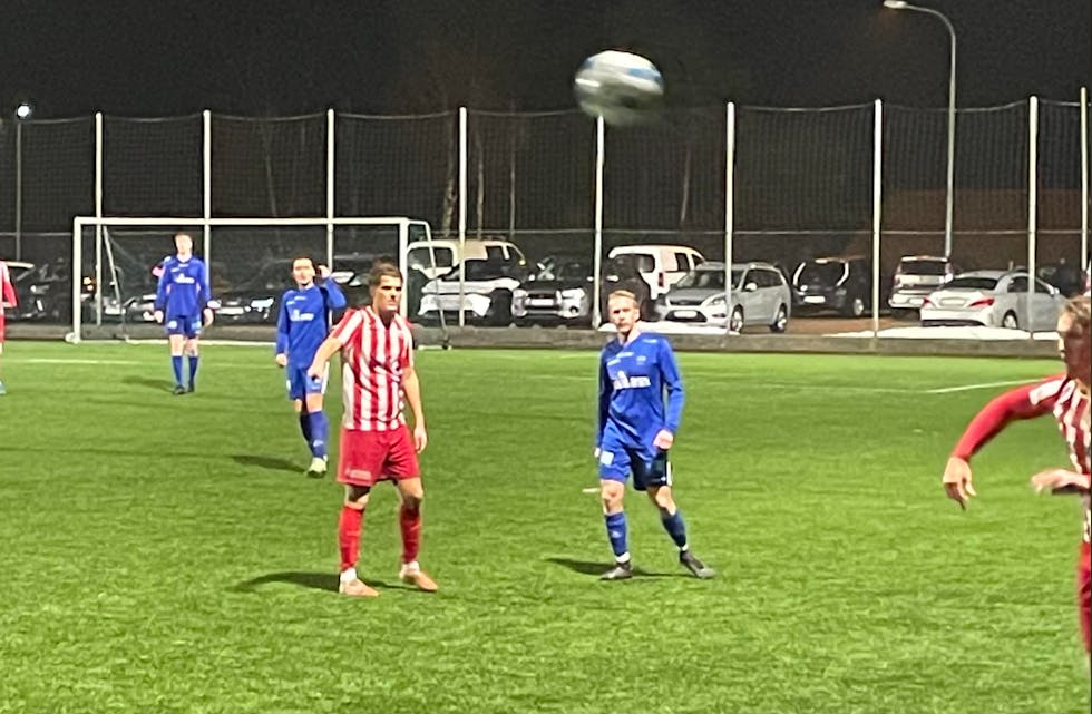 Det ble mange mål mellom Falkeid og Avaldsnes i kveld. Foto: Olav Askeland