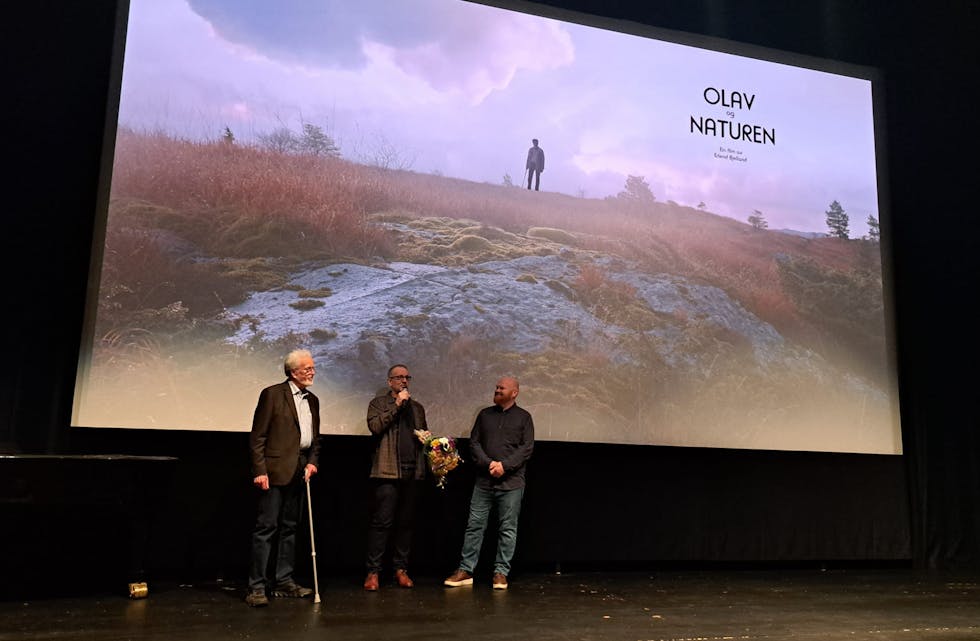 En fantastisk flott dokumentarfilm av kunstmaler Olav Nygård på Tysværtunet i dag. Filmskaperen Erlend Bjelland, laget et flott portrett, som var imponerende. Foto: Jan Ove Myge