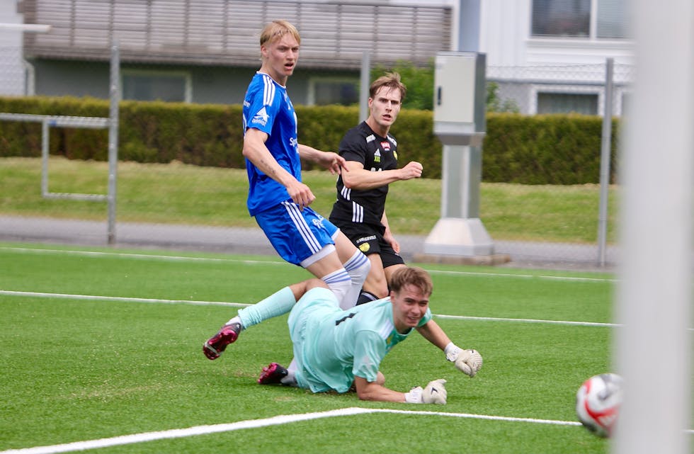 Litt Håvard Hovland magi var det som skulle til for å sende Skjold/Stegaberg opp i ledelsen mot Harald Hertzberg Brenno Hjorth og Josva Sirevåg. Foto: Alf-Einar Kvalavåg