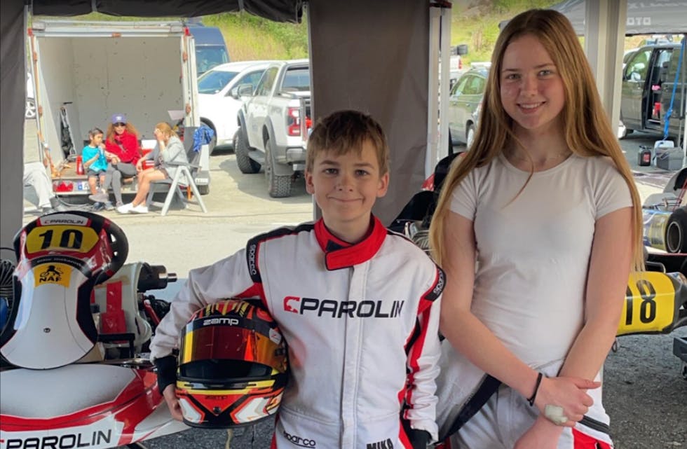 Go-kart kjørerne Mika og Melinda Tvedt gjorde det sterkt på hjemmebane og kom begge på pallen i go-kart.