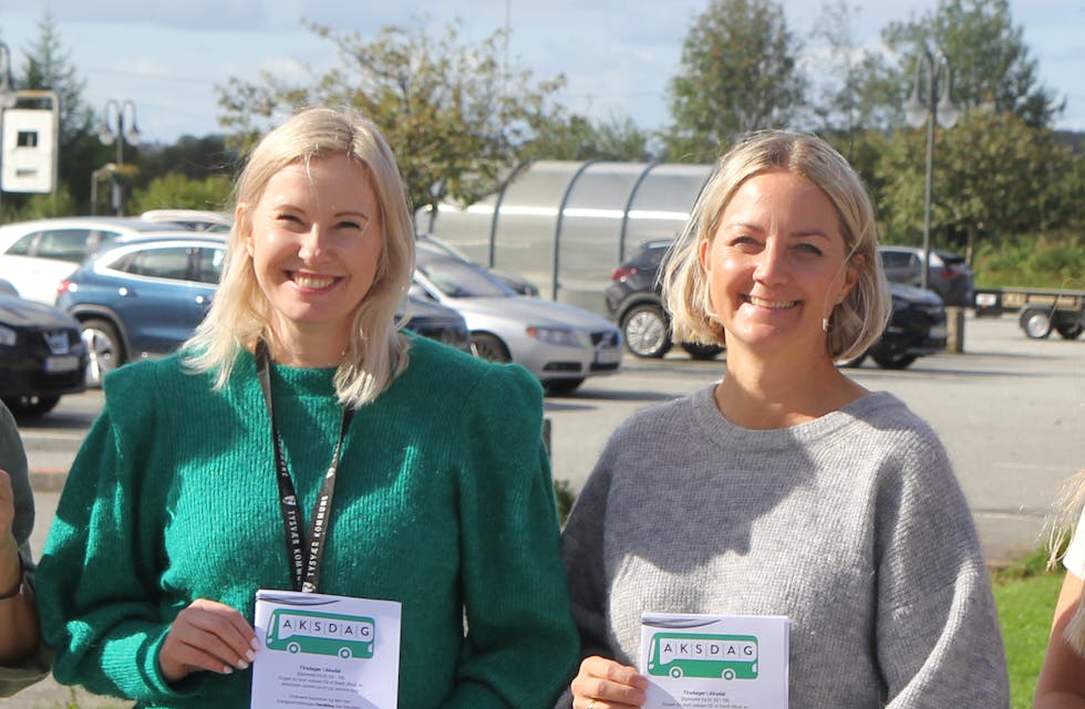 Grethe Vangsnes og Ann-Kristin Berge Dahle er fornøyd med responsen på «Seniortaxi».
