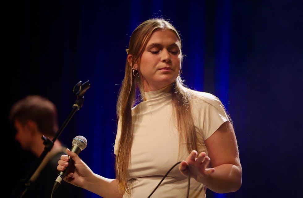 Sofia Loise er ute med ny julemusikk. Foto: Alf-Einar Kvalavåg