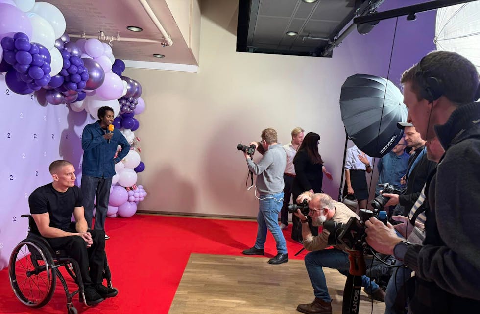 – GK var helt strålende på scena i dag under TV2s vårslipp hvor Fighter ble presentert! Masse gode tilbakemeldinger fra folk. I mars kommer serien og vi i A5 film gleder oss stort, skriver de på sin nettside.