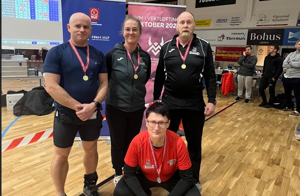 På bilde fra venstre Ørjan Østhus, Christine Berge Christiansen, Dag Rønnevik og foran Monika Zakrzewska.