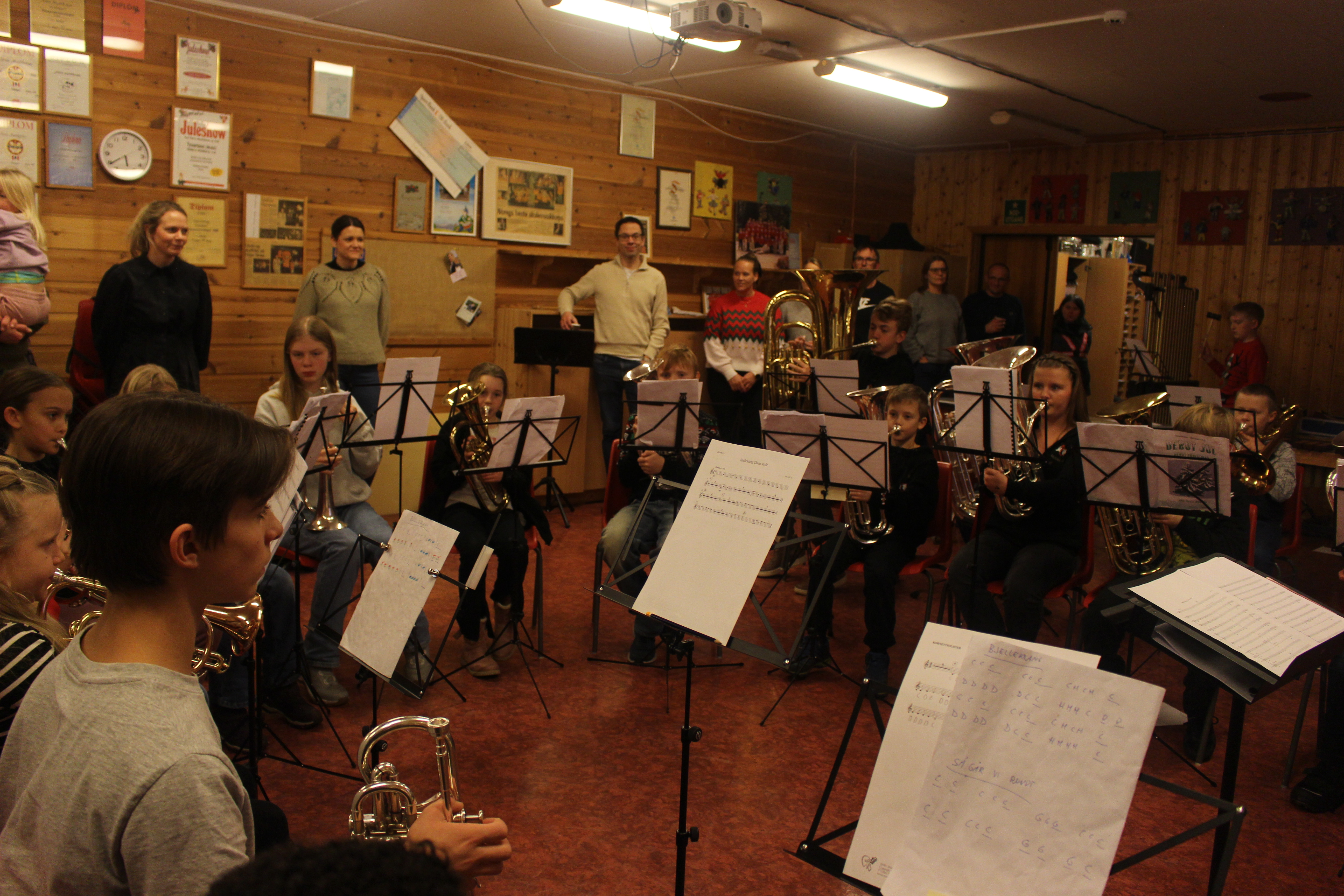 Musikantane i Førre musikkorps fekk ei stor overrasking denne øvingskvelden.