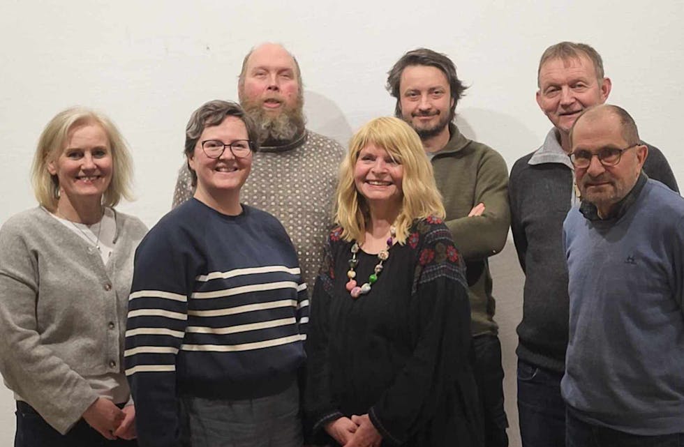 Styret i Tysvær mållag.
Frå v: Judith Bakkevig Håland, Siw Katrin Våbenø, Jostein Harbo, Synnøve Bredal Bjelland, David Skogvold, Jan Øvernes og Stein Johannes Kolnes. Anita Helgeland var ikkje til stades.