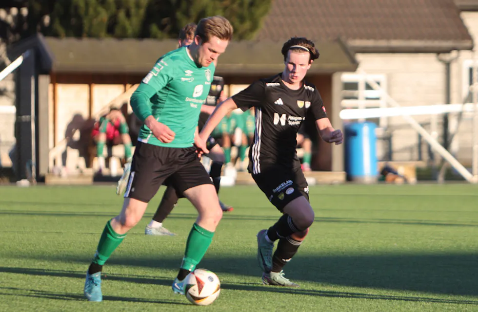 Elliot Espeseth er med i troppen mot Bremnes 2 i kveld. Foto: Alf-Einar Kvalavåg