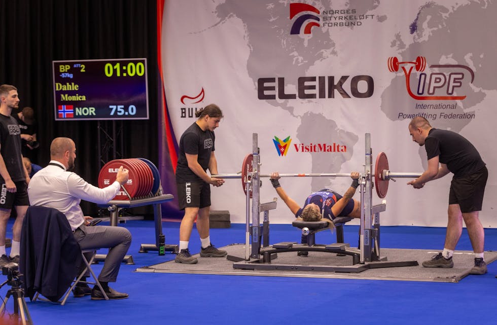 Monica Dahle Fiksdal fra Tysvær sikret i dag en imponerende fjerdeplass under verdensmesterskapet i benkpress. Foto: Privat