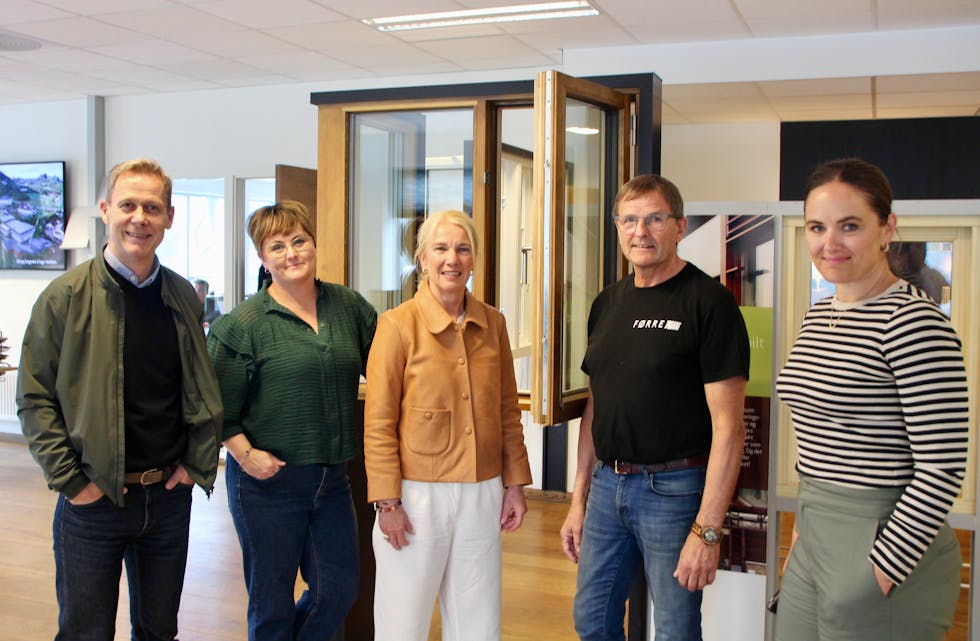 Forrige uke fikk Førre besøk av NHO og Næringsforeningen. Tema var formueskatt. Fra venstre: Bernt Jæger i Næringsforeningen, salgsleder i Førre, Kate Elin Ø. Haugen, regiondirektør i NHO Christine S. Helgø, Birger Førre fra Førre, og seniorrådgiver Svanhild H. Sondresen fra NHO Rogaland.