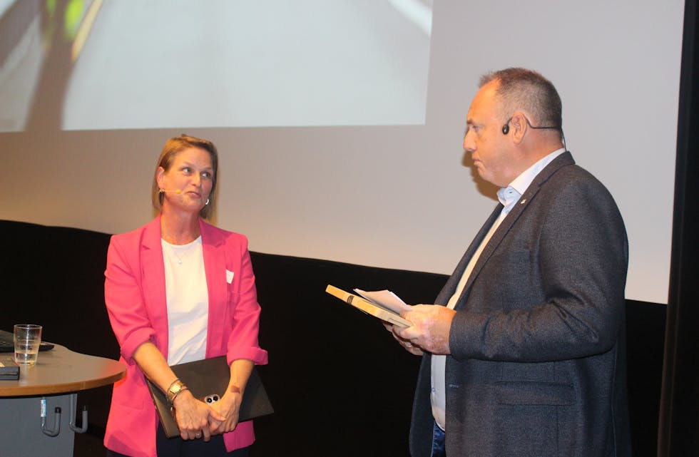 Anne Ekornholmen, politisk redaktør i Nationen heldt foredrag om taktskifte i matberedskap og ordstyrar Bjørn Halvor Åsland, styreleiar i Rogaland Landbrukspark.