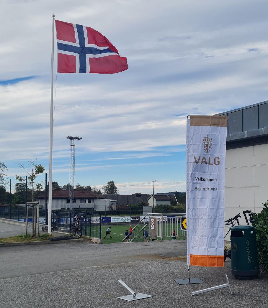 Frakkagjerd ungdomsskole er et av valglokalene i dag. Foto: Brit Iren Meland