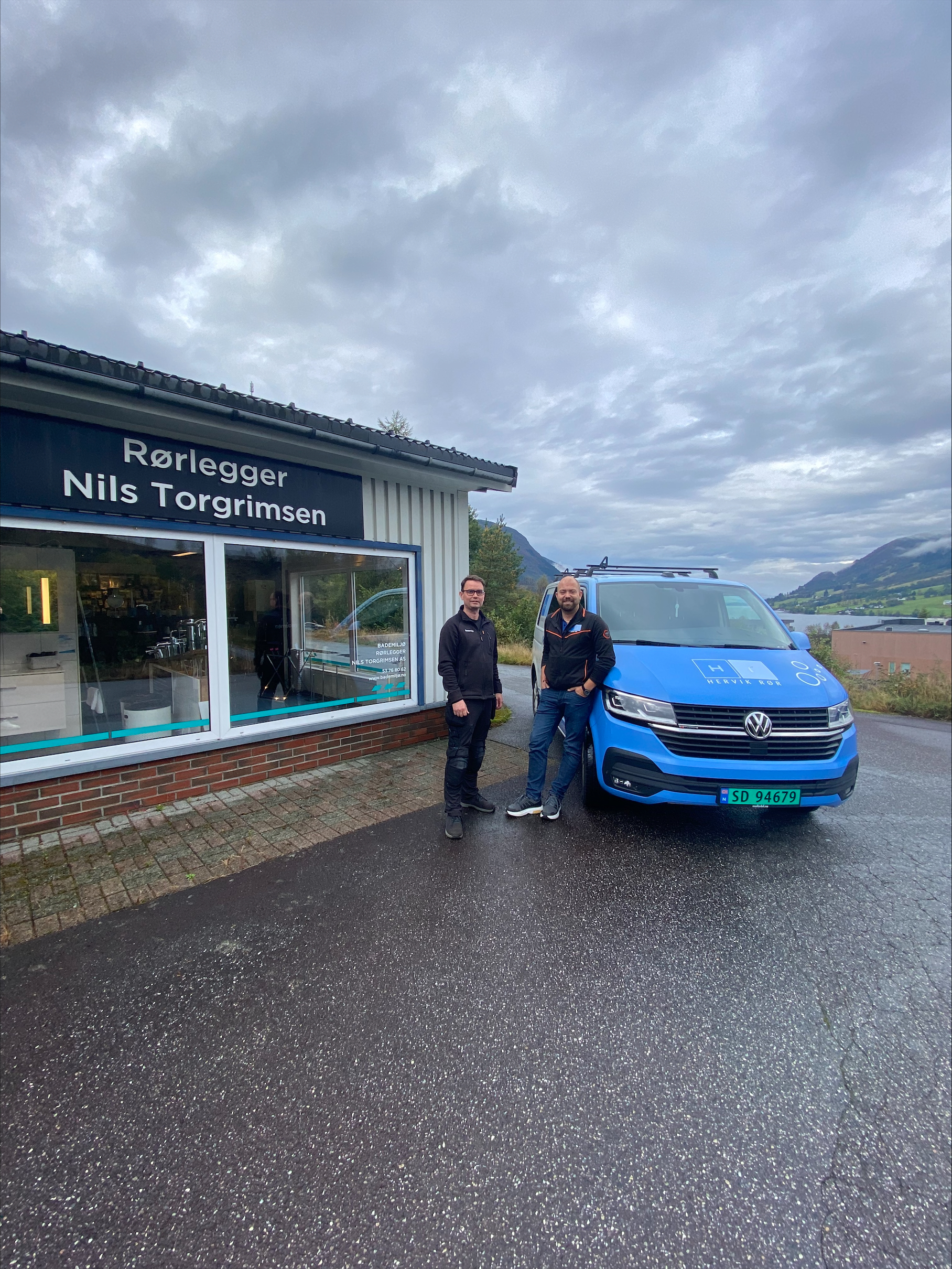 Hervik Rør AS og rørleggerbedriften Rørleggar Nils Torgrimsen AS fusjonerer.