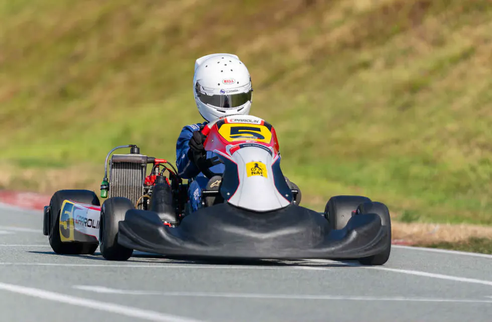 Mika Bjørnstad Tvedt har hatt eit godt år i gokarten sin. Sist helg avslutta han årets sesong på pallen i Bergen. Han har to 2. plassar totalt i cupane i år.