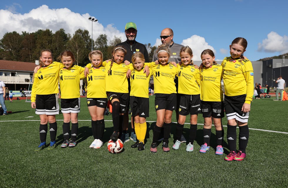 Skjold Jenter 9 var et av 85 lag på årets Birkeland Cup. Foto: Alf-Einar Kvalavåg