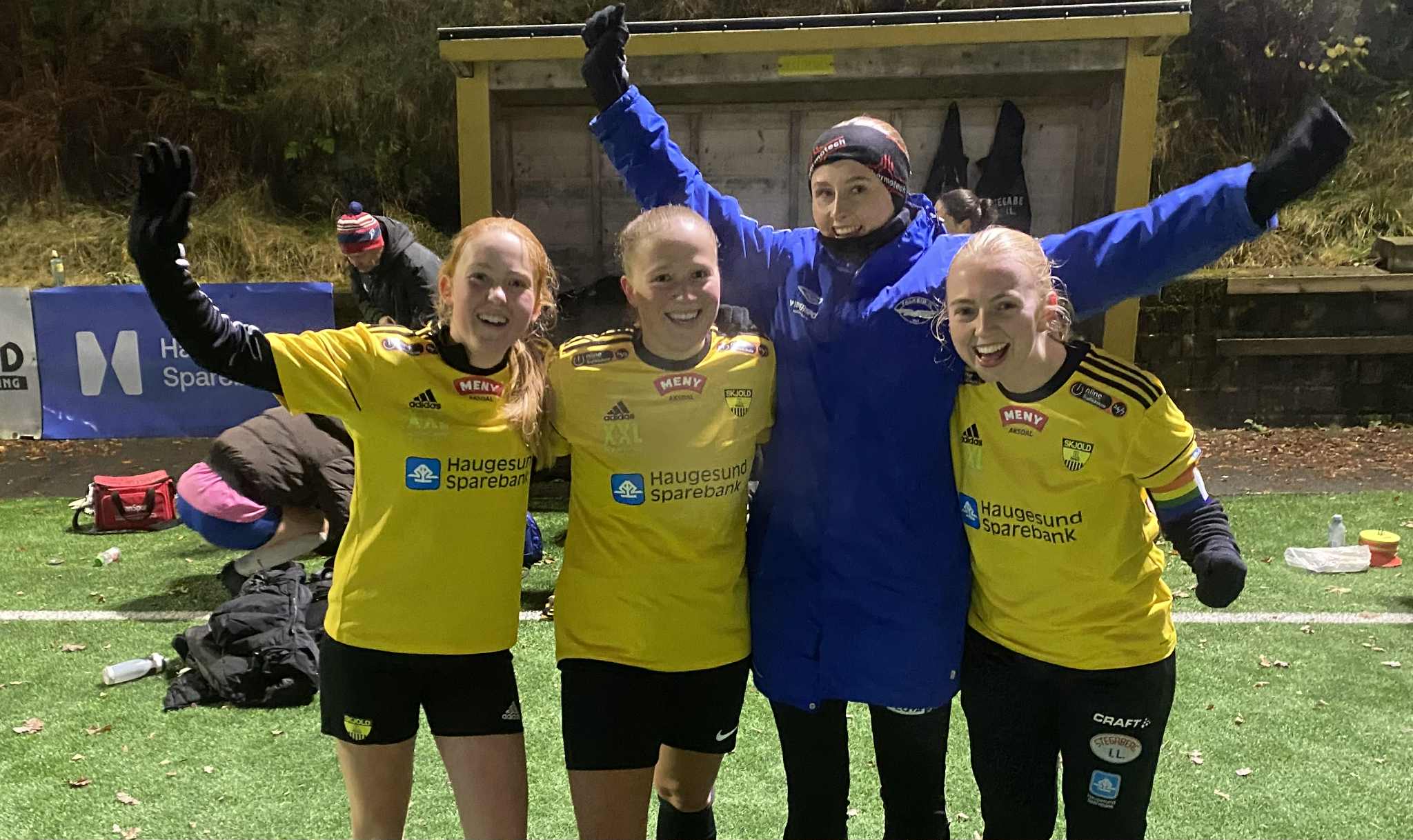 Målskårere i kveldens kamp:
Julie Eintveit, Julie Kaltveit (2) Hilda Askeland og Elena Simone Stenersen. Foto: Asbjørn Bakken