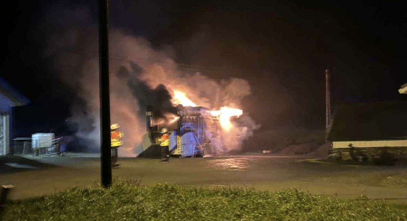 Hestetraileren til Malene og familien Bakken er totalskadd.